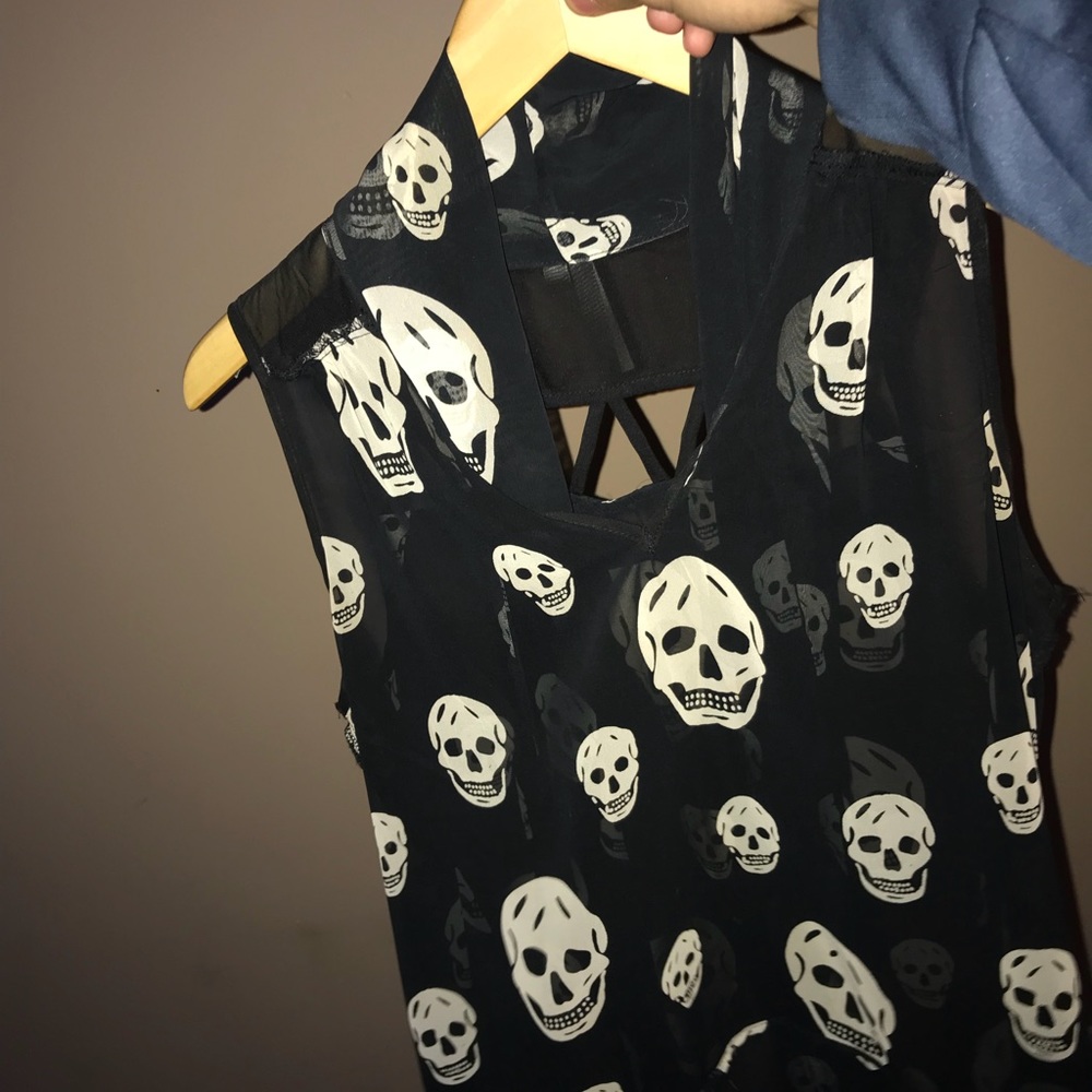 Skull blouse